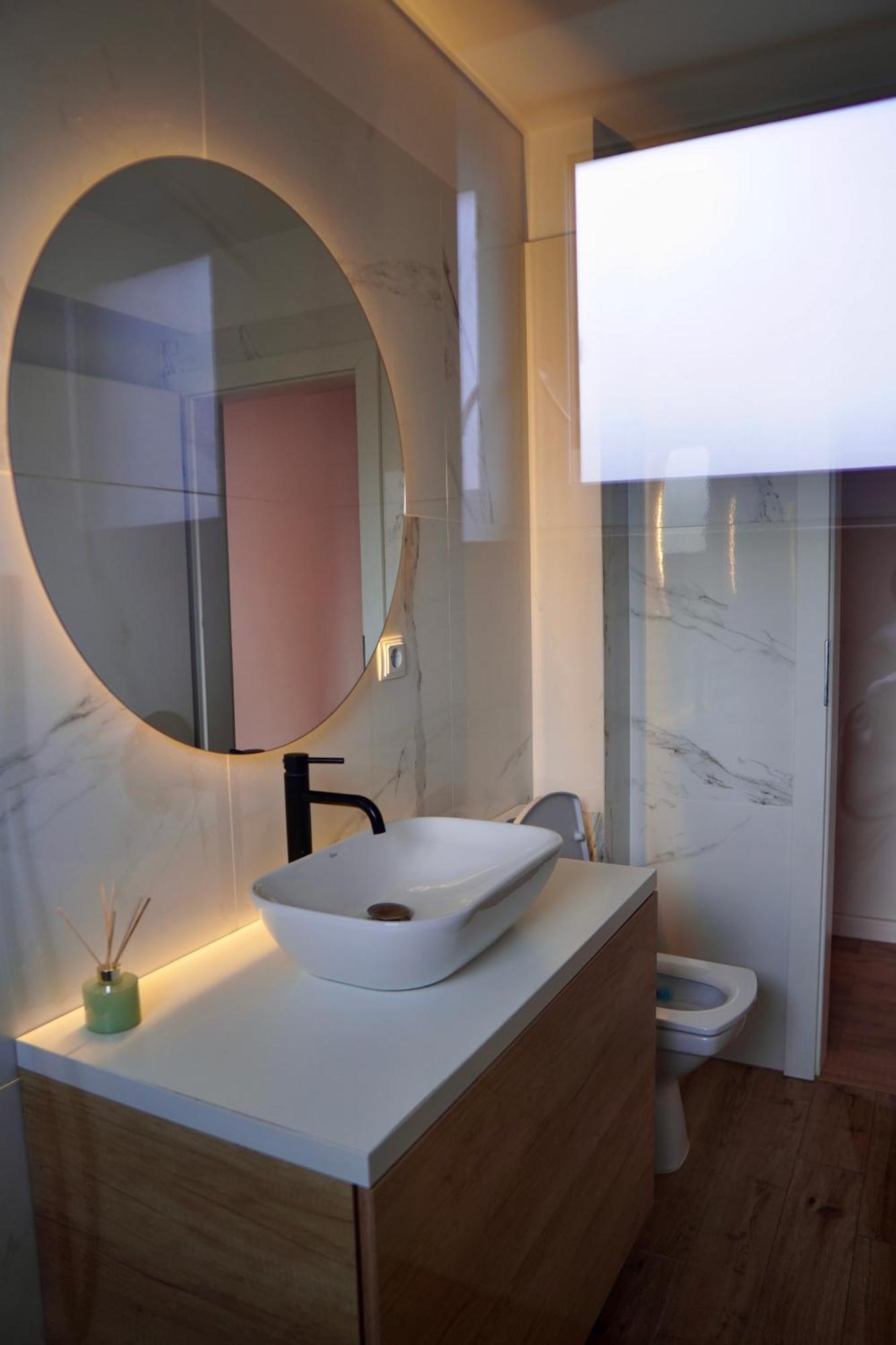 Coresi, 2 Camere, Sleeps 6 Large Private Garden Apartment Pets Welcome Braşov Esterno foto